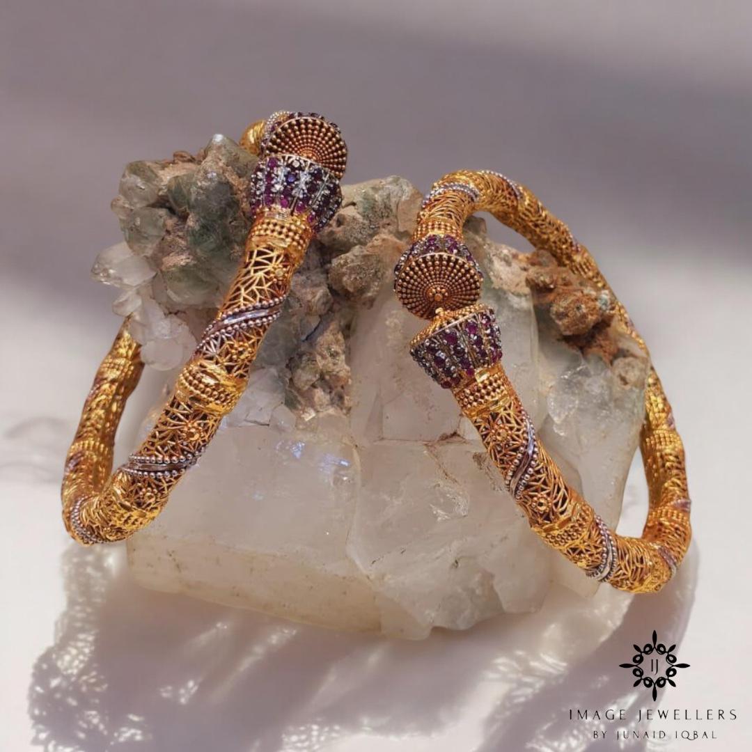 Queen's Ruby Kara