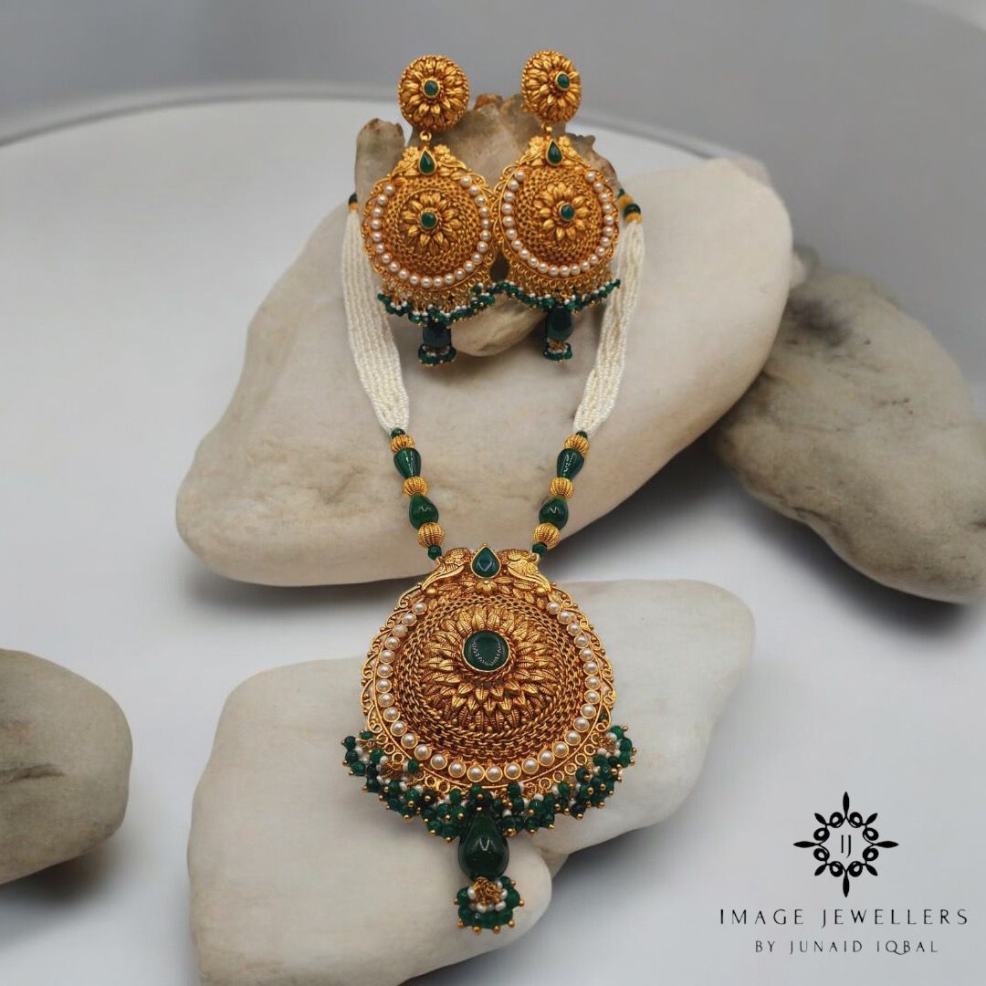 Golden Jade Luxe