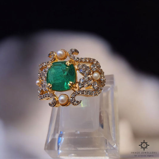 Regal Emerald Glow