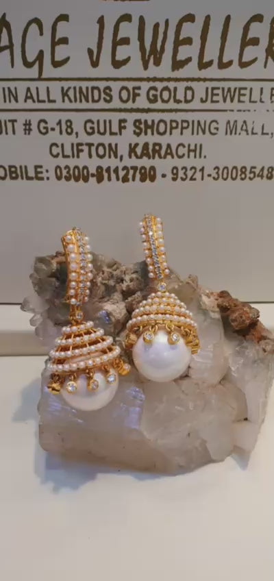 Regal Pearl Charm